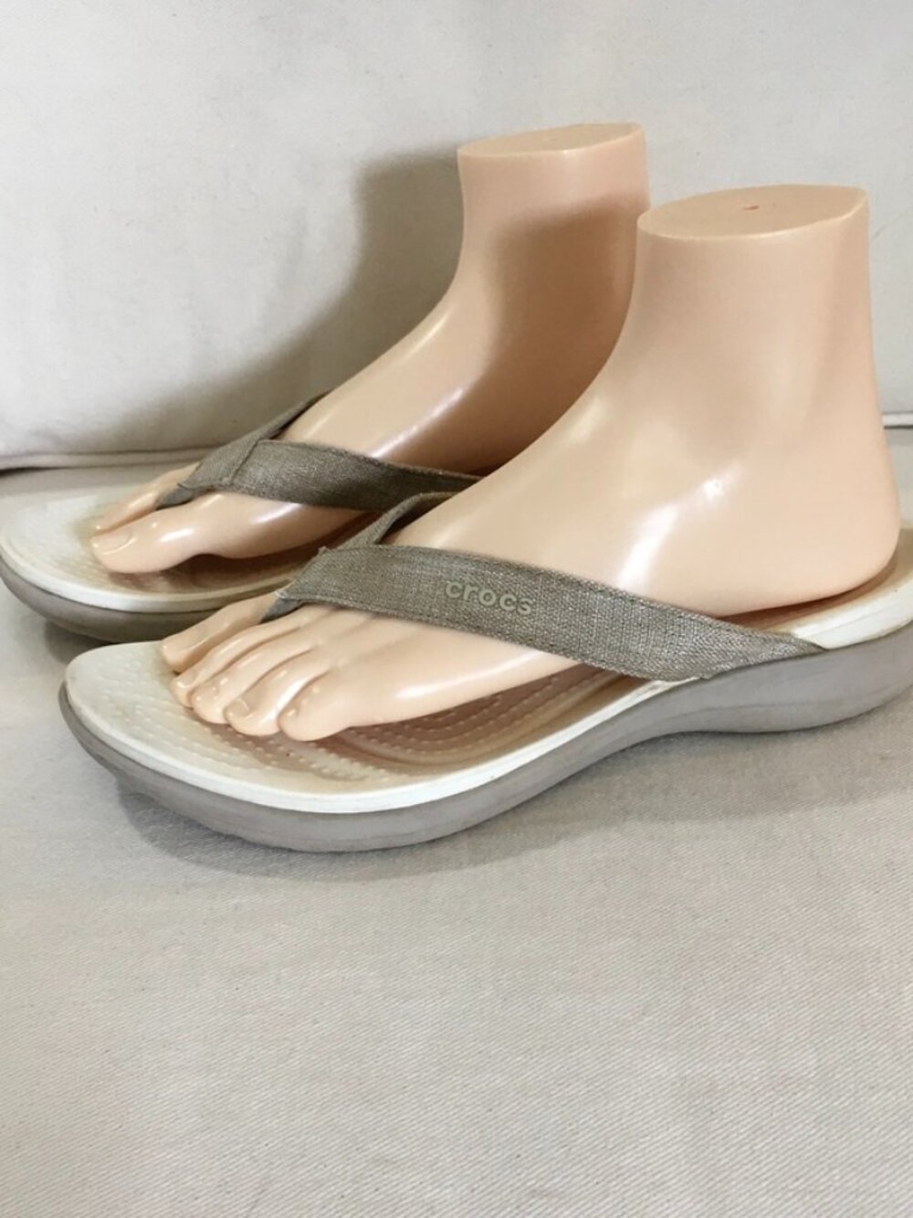 Crocs Capri V Shimmer Flip Flops Glitter Straps